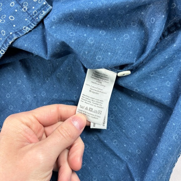 Wallace & Barnes Shirt Mens Medium Blue Chambray Dotted Button Up Camp Casual - Picture 6 of 9